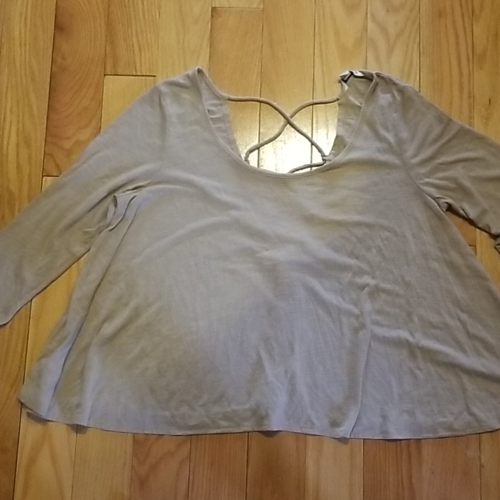 American Eagle top